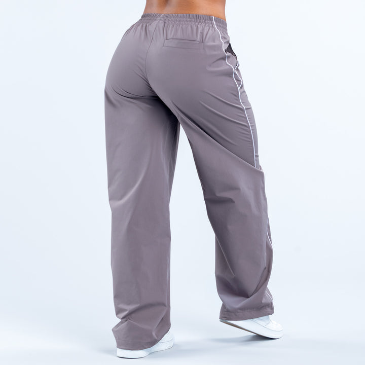 Signature Track Pant