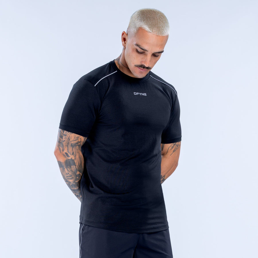 Men's black active crew-neck top with contrast piping at shoulders and DEYIN logo