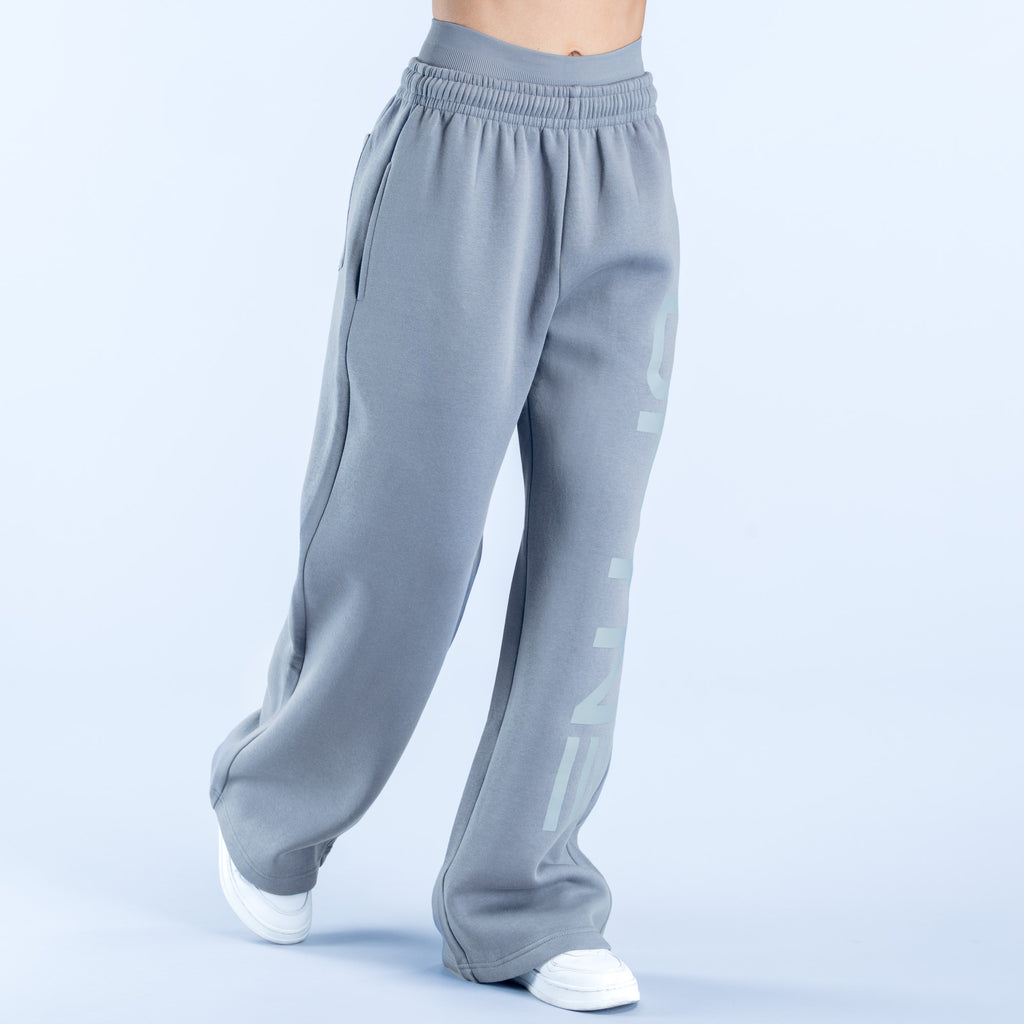 Signature Wide Leg Jogger