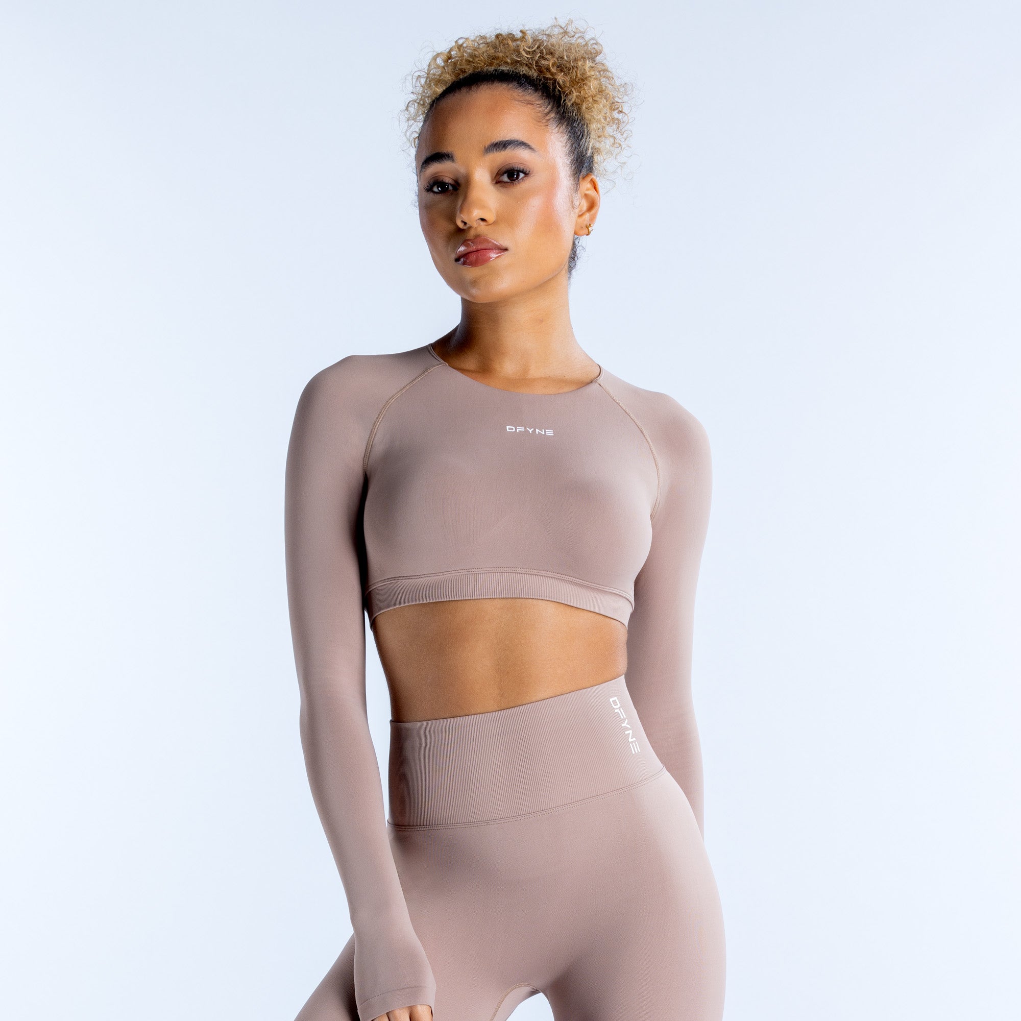 トップス dedisne Crop Tops – DFYNE