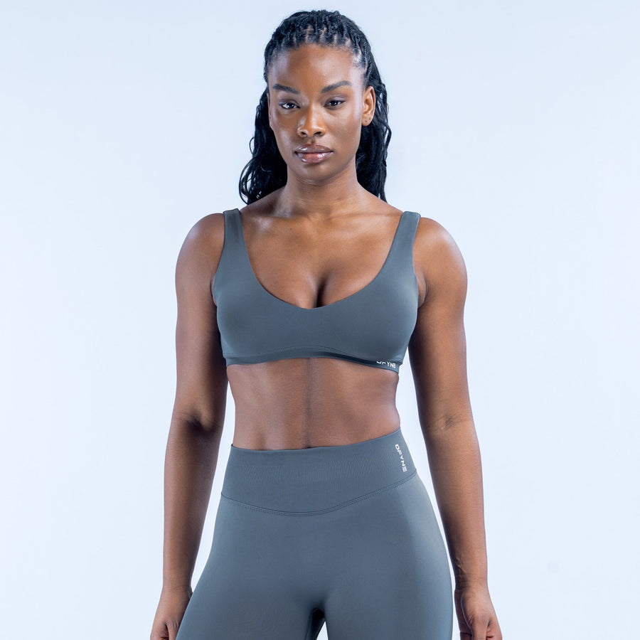 Scoop-neck sports bra with wide straps and seamless fit, dark gray