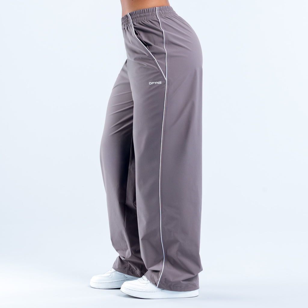 Signature Track Pant
